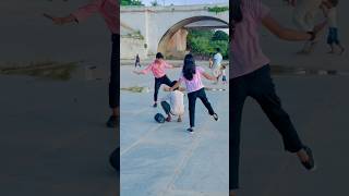 Tell me who is teaching whom🕺💃😍🔥 ​⁠omahi trending dance viral public shorts youtube [upl. by Jessica]