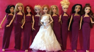 Anna Wedding Dress  Frozen Anna And Elsa Try Wedding Dresses On For Annas Wedding Day  Mini Movie [upl. by Deva830]