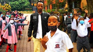 Fresh Kid awangude obwa Prefect Taata we abadewo nga alayira ku Somero [upl. by Freiman]