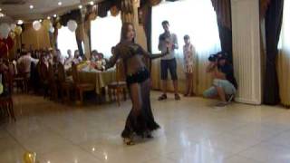 Belly dancer Azza  tabla solo by Hossam Ramzy [upl. by Carolee]