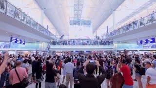 Flash Mob  Amazing Orchestra Performance at the Airport HD 🎵💃🏽 [upl. by Zhang]