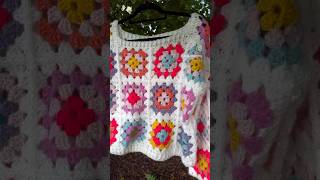 Crochet granny square pullover crochet grannysquare crochetpattern crochetpattern daisy haken [upl. by Shererd]