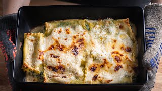 17 طريقة عمل لازانيا رول بصوص البشاميلhow to make lasagna roll with béchamel sauce and mozzarella [upl. by Giddings]