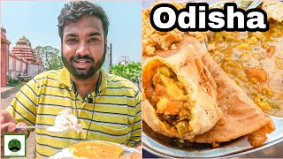 Odia Breakfast near Ram Mandir  Odisha Food With Veggiepaaji [upl. by Leesen]