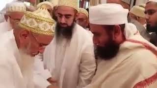 Maulana tariq jameel shb in shia bohra mosque with bohra muslims [upl. by Lavona731]