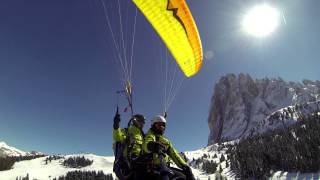 Fly2info  Paragliding Dolomites Winter  Val Gardena [upl. by Bogoch]