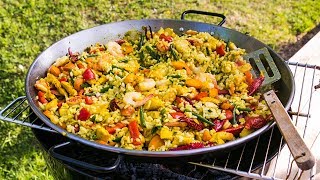 Så gör man paella på grillen [upl. by Langan]