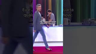 Saudade de aleatoriamente desfilar de salto sem motivo algum durante o trabalho videoshow [upl. by Kcirdnekal554]