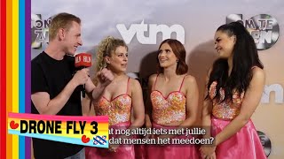 HLN Showbits K3 interview met Hanne Marthe en Julia Nieuwe foto bewijst vonken te zien zijn [upl. by Errised]