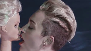 Miley Cyrus  We Cant Stop Lyrics  Español Video Official [upl. by Pallas]