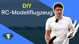 RC Modellflugzeug aus Wurfgleiter selber bauen  Conrad TechnikHelden [upl. by Eciruam947]