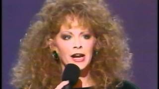 Reba McEntire  Im Checking Out [upl. by Calla]