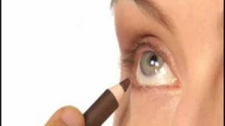 How to Apply Eyeliner  Clinique Eyeliner Pencil [upl. by Aneej46]