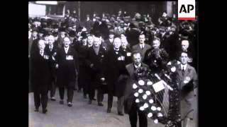 Irish War Veterans March To Cenotaph [upl. by Boehmer]