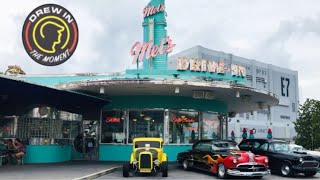 Melss Drivein Review  Universal Studios  Trying A Bacon Cheeseburger [upl. by Arammat256]