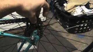 How to removeinstall a fixie cog without a chainwhip rotafix [upl. by Aratihc]