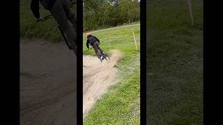 Drammen mtb drammen drammenbikepark downhill jump mtbjump subscribe santacruz [upl. by Aneetsirk]