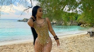 Shenseea looking like a dolly 🔥 [upl. by Jaclin521]