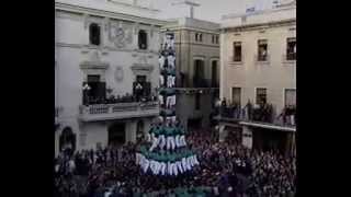 Castellers de Vilafranca  Primer 3 de 10 amb folre i manilles [upl. by Analah]