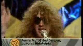 Mott The Hoople  Roll Away The Stone [upl. by Ekeiram]