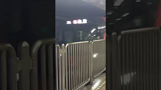 丸ノ内線2000系霞ヶ関駅到着 [upl. by Notnad828]