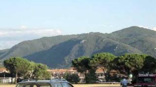 ETA glider landing in Rieti with heavy front wind august 2009 [upl. by Alfeus]