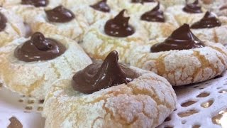 Pasticcini alle Mandorle 🍪  TUTTI A TAVOLA [upl. by Latsirc]