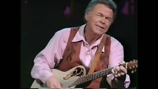 Roy Clark  a spectacular LIVE performance of quotMalagueñaquot  MDA Telethon  1992 [upl. by Edin]