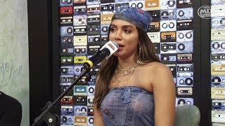 Anitta  Veneno  acústico live Rádio Mix [upl. by Novihs]