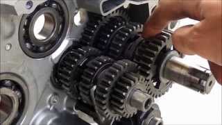 Motorcycle transmission DEMONSTRATION  EXPLANATION [upl. by Munniks128]