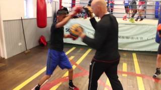 TRAINER DOMINIC INGLE ON THE PADS WITH TWO INGLE GYM AMATEUR STARS OF THE FUTURE RYAN amp SAFE [upl. by Elvah]