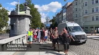 POCHOD DESÍTEK DEMONSTRANTŮ PLZNÍ [upl. by Odnomyar]