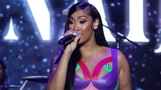 Queen Naija performing Hate Our Love [upl. by Abagael]