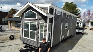 THE BEST TINY HOME WITH AN ENCLOSED LOFT [upl. by Huttan]