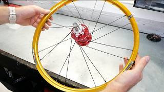 Come costruire la ruota di una bicicletta in POCHI minuti  METODO SEMPLICE [upl. by Oznecniv638]