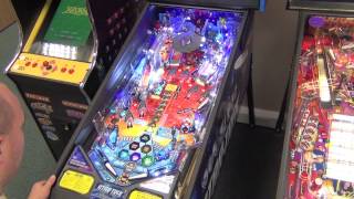 How to Play Pinball  Star Trek Stern 2013 [upl. by Frodin]