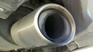 2007 Civic Si  Stock exhaust sound  idle and revs [upl. by Asilej297]