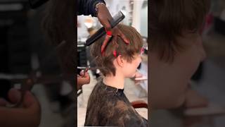 how to use hair thinning shears  pixie haircut shortsfeed [upl. by Schacker411]