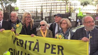 Caso Regeni presidio fuori dal tribunale prima delludienza quotCi aspettiamo brandelli di veritàquot [upl. by Razal107]