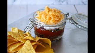 Lækker Taco Dip  Nem Snack  One Kitchen DK [upl. by Kathye805]