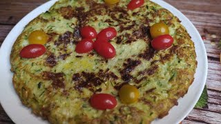 Courgettes et deux œufs dans une poêle délicieux [upl. by Julienne]