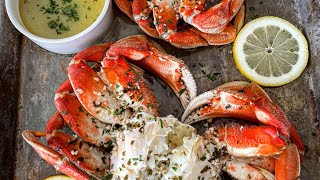 LIVE Dungeness Crabs [upl. by Analart564]