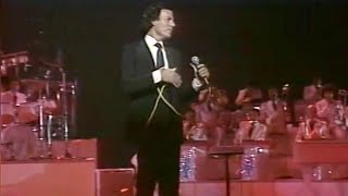 Julio Iglesias  Pauvres diables Paris 1981 [upl. by Oalsinatse]