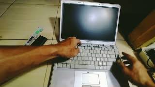 cara melepas keyboard Laptop hp Compaq presario V2000 [upl. by Innep]