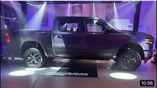 LANÇAMENTO RAM 1500 LIMITED e LIMITED NIGHT EDITION 2024 50L hemi V8 400cv [upl. by Kolnos544]