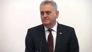 Tomislav Nikolic ispravlja prevodioca na engleskom [upl. by Swanson]