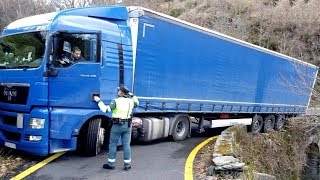 Die Schlechtesten Lkw Fahrer Der Welt  Sie haben den Führerschein nicht verdient [upl. by Philcox]