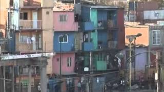 Favelas de Buenos Aires crescem e chegam cada vez mais perto de áreas nobres [upl. by Htrow]