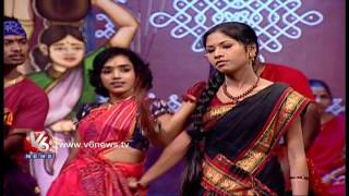 Adosta Janaki Kodi Pandem Song  Telangana Folk Songs  Dhoom Thadaka  V6 News [upl. by Sakovich617]