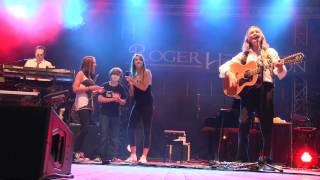 Roger Hodgson amp THE THREE GEES give a little bit LIVE [upl. by Jori]